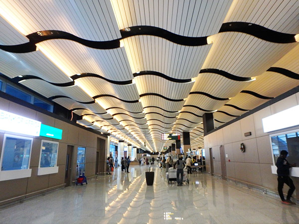 2017年12月にオープンしたダカールの新空港、ブレーズ・ジャーニュ空港Aéroport International Blaise-Diagne 